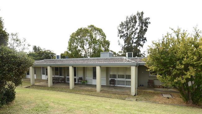 Percy Baxter lodges in North Geelong.