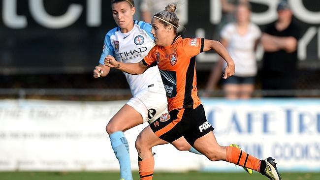 Katrina Gorry of the Roar on the charge yesterday against Melbourne City. Picture: Getty Images