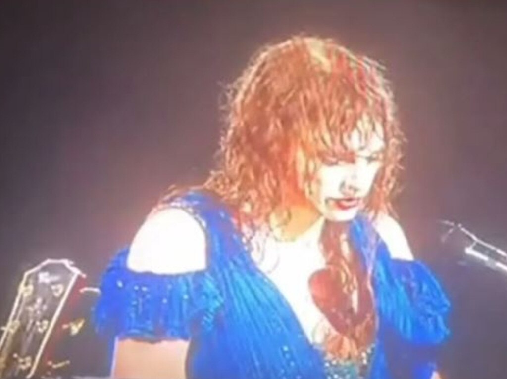 Taylor Swift fans chant for 'water' in sweltering stadium at show where fan  Ana Clara Benevides died & 1,000 fainted