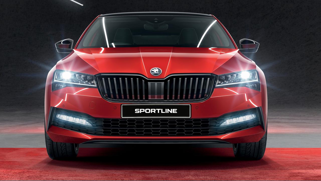 2023 Skoda Superb Sportline.