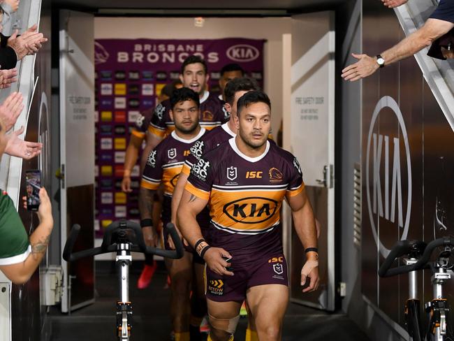 Brisbane Broncos players have found support from their old guard as club digs in for fight.