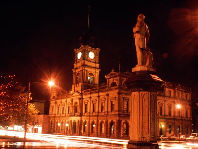 Ballarat Town Hall, the site of Kernaghan’s craziest show.