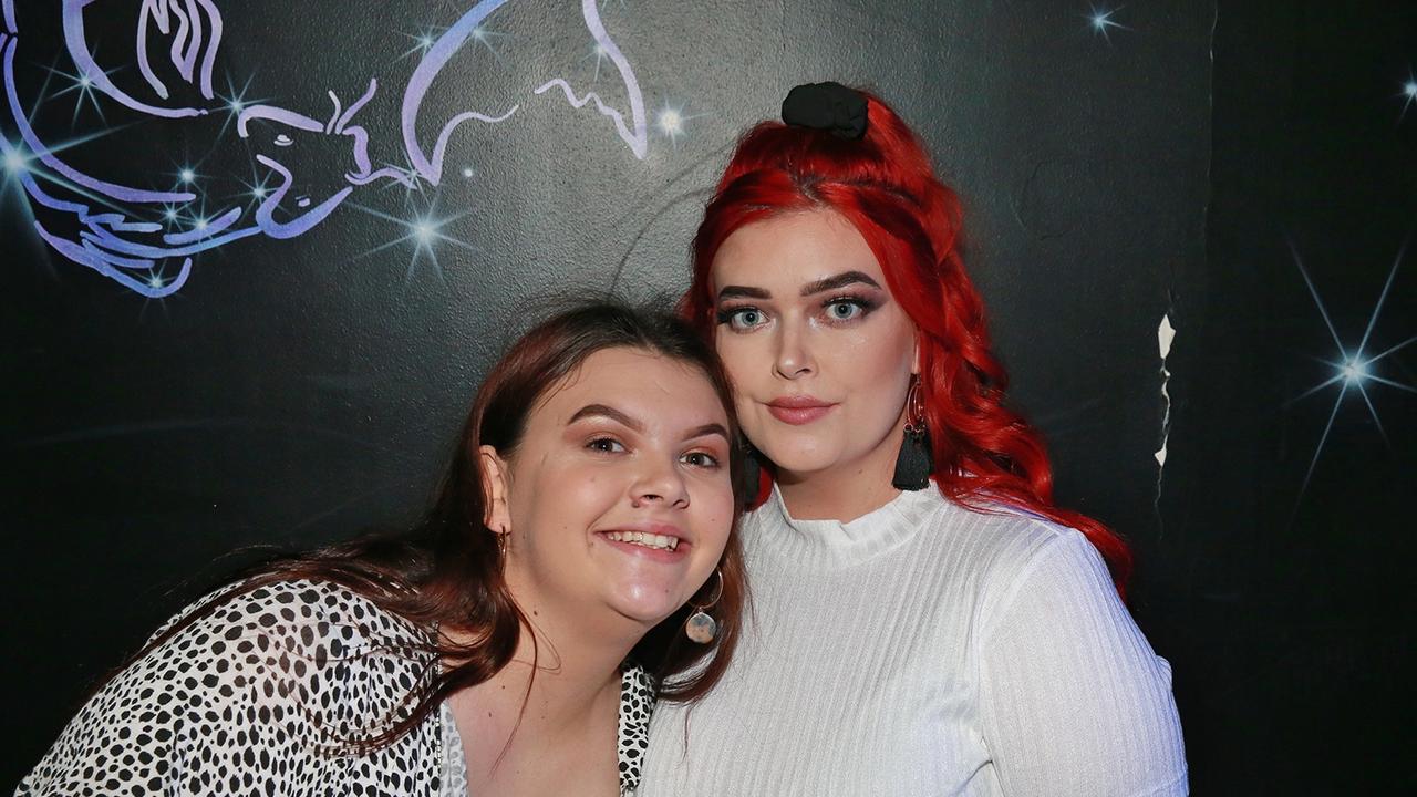 L-R Rochelle Fuller and Khloie Macdonald at Zodiac Nightclub.