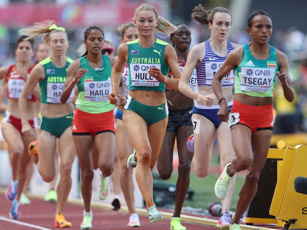 Athletics clearance spikes australia