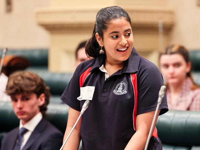 ADV NEWS - TEEN PARLIAMENTStudent Prapti PaiIMAGE/Russell Millard