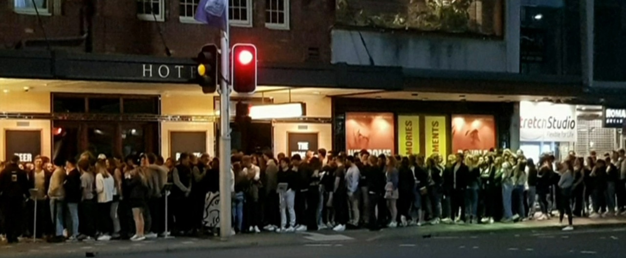 Disturbing photo shows Sydney patrons breaching COVID guidelines