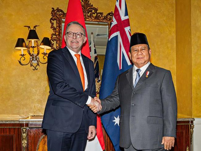 Anthony Albanese and Prabowo Subianto meet for the first time since his inauguration as President of Indonesia at APEC sidelines in Peru. Picture: PMO