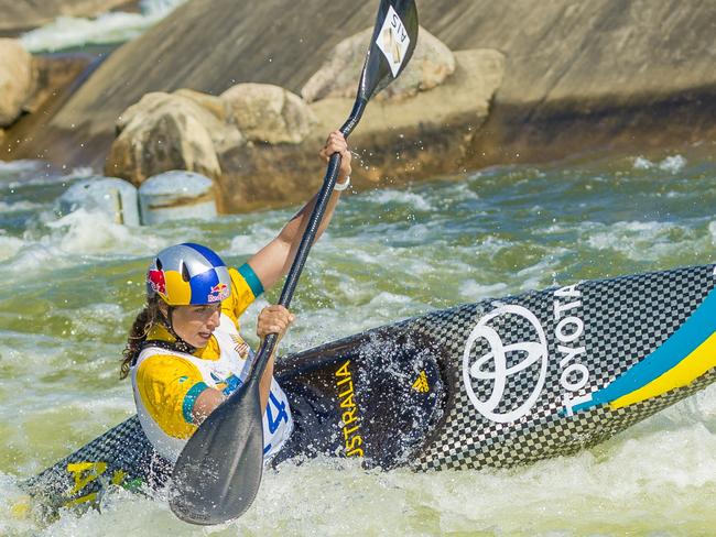 Jess Fox competes at the National Canoe-Slalom titles at Penrith Whitewater Stadium. Picture: John Rohloff