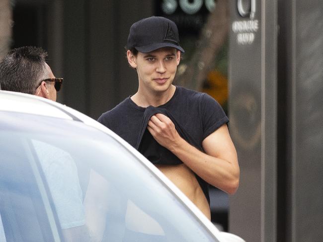 Austin Butler spotted near Peppers in Broadbeach on Tuesday. Picture: Nigel Hallett.