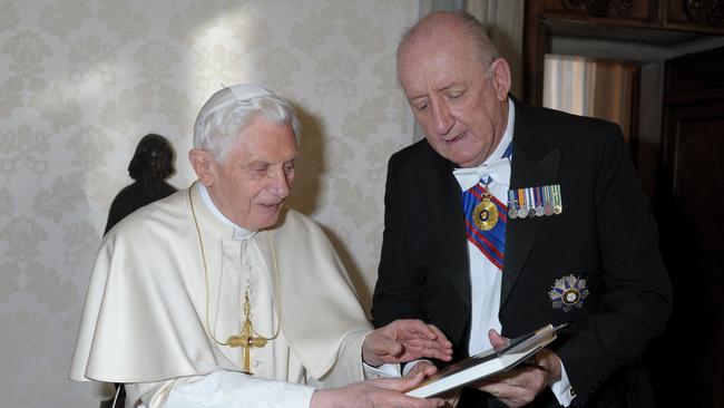 Pope Benedict XVI with Tim Fischer.