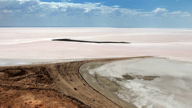 Vast lake turns to hot Eyre