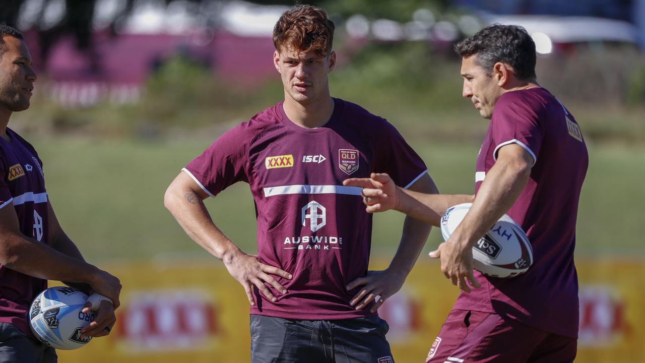 Former Origin star Billy Slater (right) is seen mentoring Kalyn Ponga (centre) and Moses Mbye (left) during a training session in Brisbane, Thursday, May 30, 2019. Game one of the NRL State of Origin series will be played at Suncorp Stadium on Wednesday 5 June. (AAP Image/Glenn Hunt) NO ARCHIVING