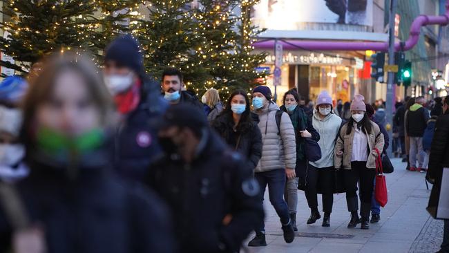 Shoppers crowd Tauentzienstrasse in Berlin hours before most shops closed under a hard lockdown. Picture: Getty Images