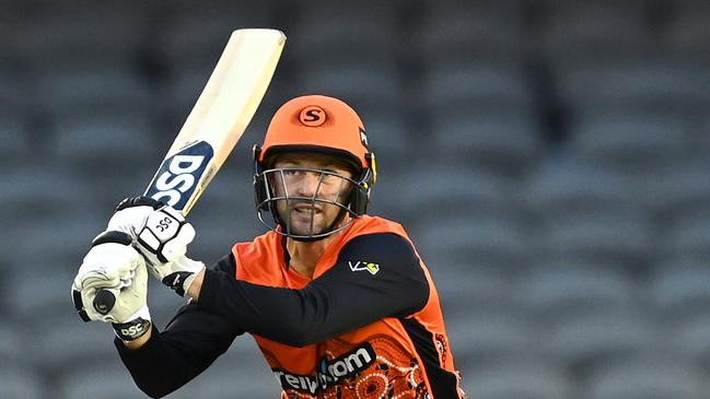 Colin Munro has re-signed for a second season with Perth Scorchers.