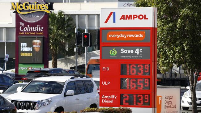 The federal government is sticking to plans to end the fuel excise cuts in September. Picture: NCA NewsWire/Tertius Pickard