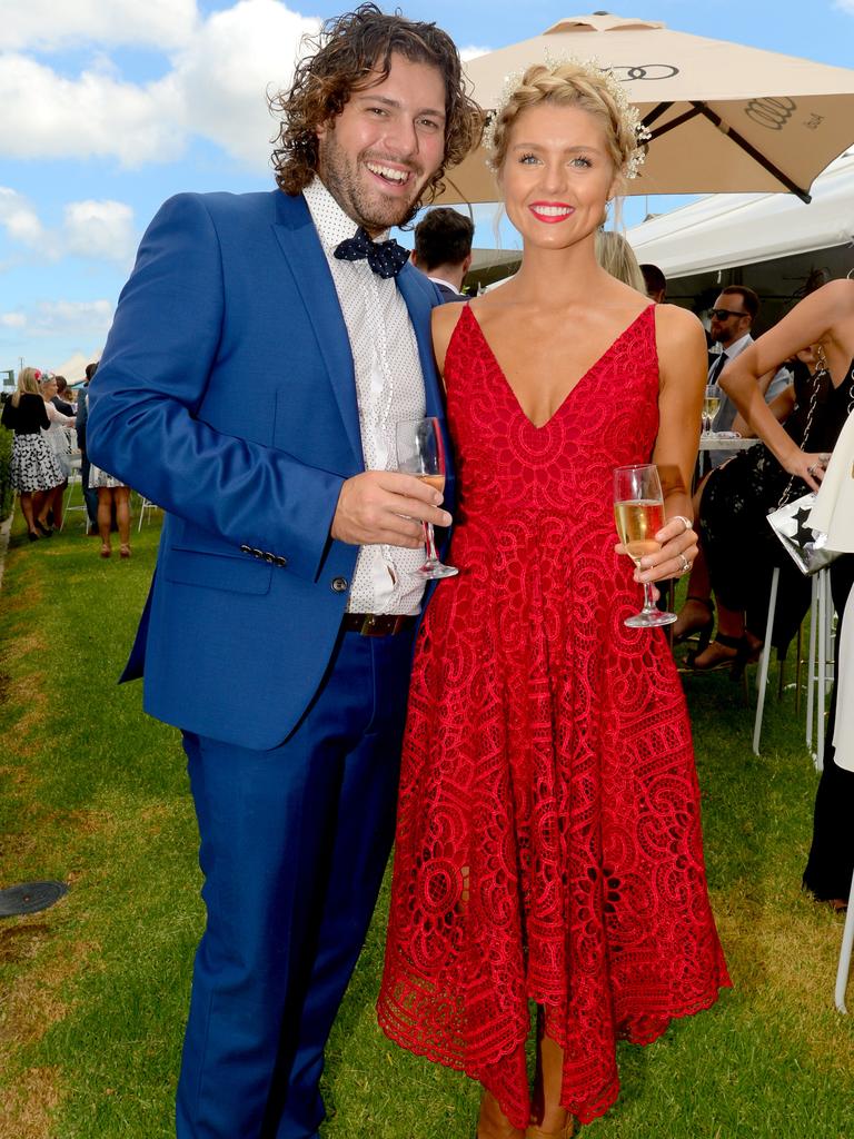 Fashion And Colour From The Adelaide Cup The Advertiser