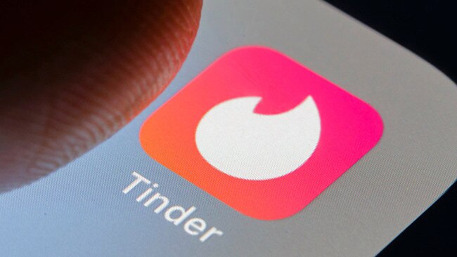 A sex pest who set up a Tinder profile against sex offender register law was jailed.