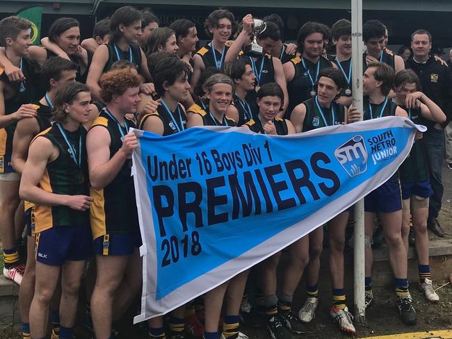 The East Sandringham Rovers under-16 flag team.