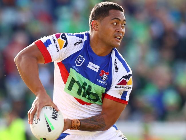 CANBERRA, AUSTRALIA - JUNE 19: Anthony Milford of the Knights in action during the round 15 NRL match between the Canberra Raiders and the Newcastle Knights at GIO Stadium, on June 19, 2022, in Canberra, Australia. (Photo by Mark Nolan/Getty Images)