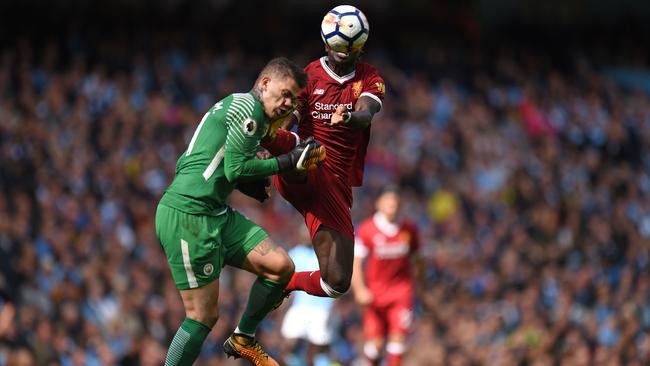 desinficere falskhed At søge tilflugt Manchester City v Liverpool video, highlights: Sadio Mane sent off,  reaction to red card