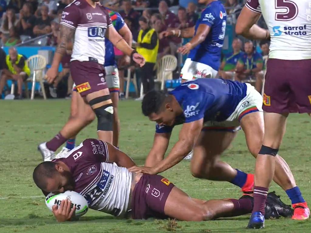 Roger Tuivasa-Sheck pulled his pants up for him.