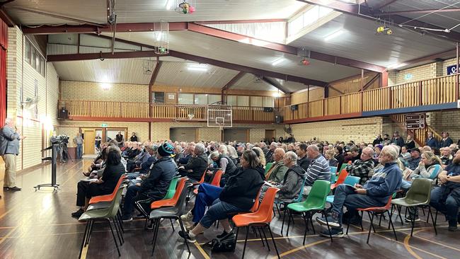 A community meeting in Mannum, Nov 21, 2022. Picture: Dylan Hogarth