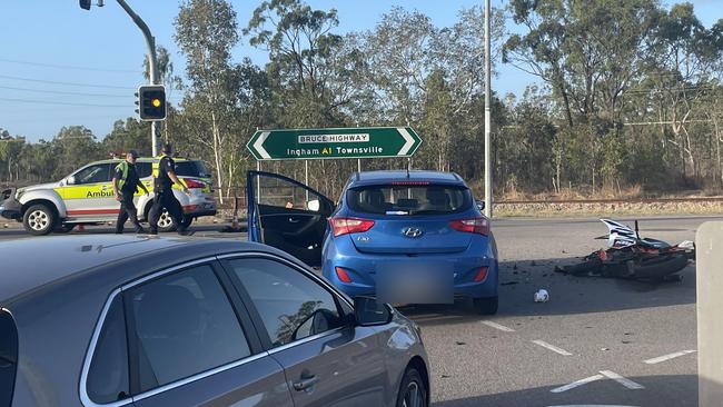 The crash scene on the Bruce Highway at Deeragun. Picture: Bethany Westwood