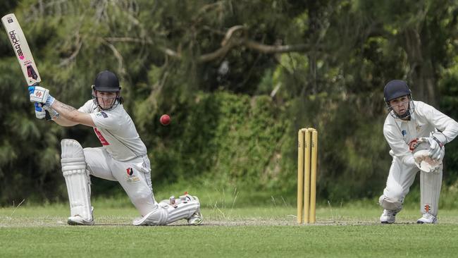 CSB: Beaumaris keeper Aidan Fulcher and Daniel Van Hees batting for Bonbeach. Picture: Valeriu Campan