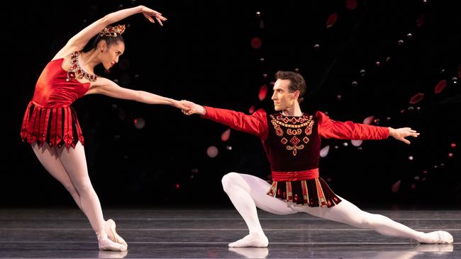 Ako Kondo and Brett Chynoweth in Jewels, by The Australian Ballet. Picture: Rainee Lantry