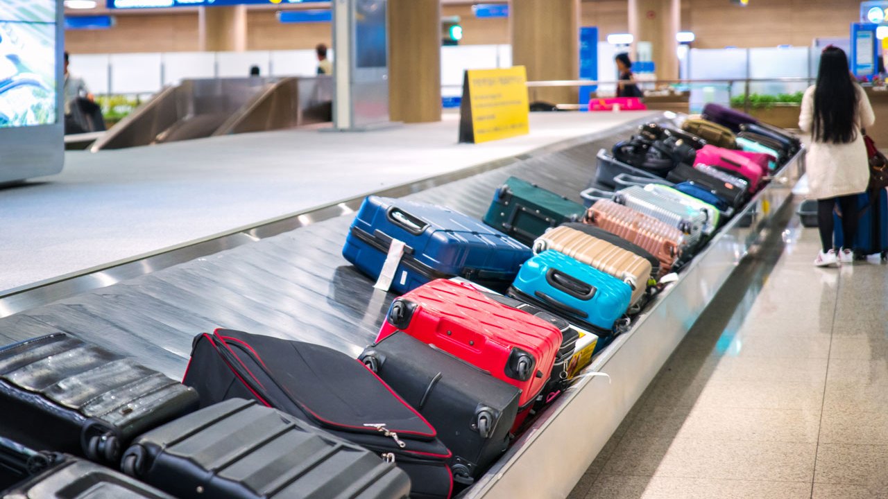 <h2><span>Don't check in your bags </span></h2><p><span>Escape Social Media Editor Edwina Hart advises: "Pack carry-on and flee as soon as you get off that flight." This means the airline won't have the chance to lose your bag.</span></p>