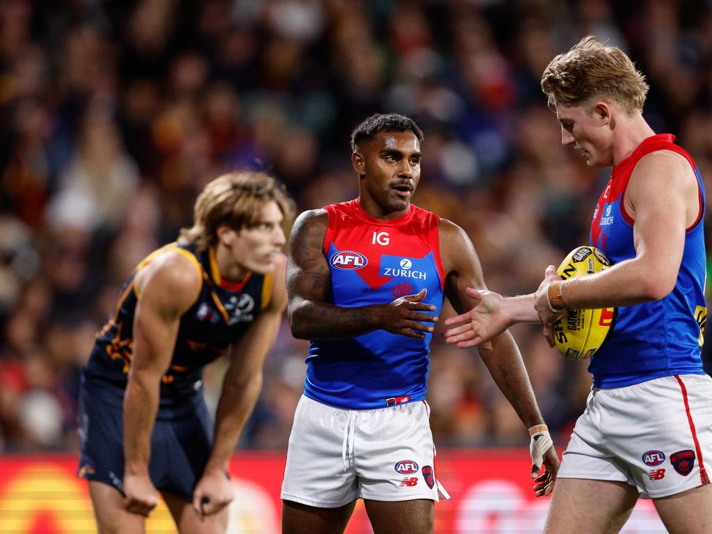 Jacob van Rooyen (r) hopes ‘Kozzie’ Pickett stays a Demon despite his admission of homesickness.(Photo by Dylan Burns/AFL Photos via Getty Images)