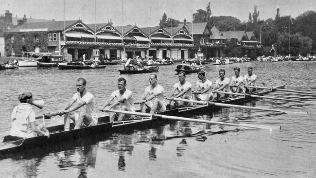 AIF No. 1 crew at the 1919 Royal Peace Regatta at Henley. Picture courtesy: The Oarsmen by Scott Patterson/Hardie Grant Publishing