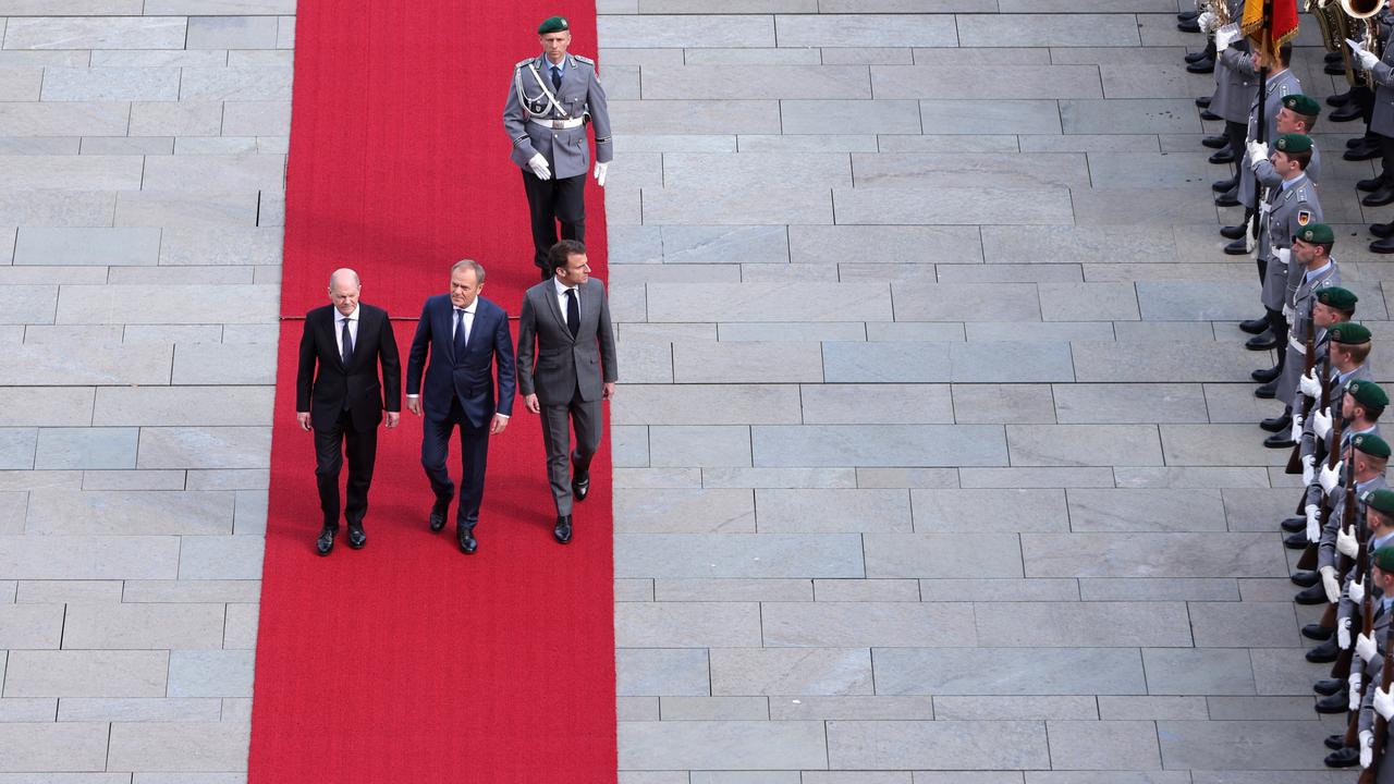 (L-R) German Chancellor Olaf Scholz, Polish Prime Minister Donald Tusk and French President Emmanuel Macron prior to a meeting of the 'Weimar Triangle' group on March 15, 2024 in Berlin, Germany. (Photo by Michele Tantussi/Getty Images)