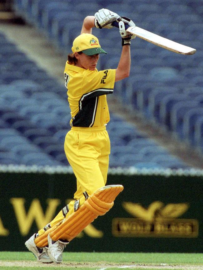 Belinda Clark in action in 2002.