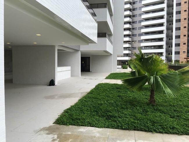 Widespread vegetation outside the apartment blocks