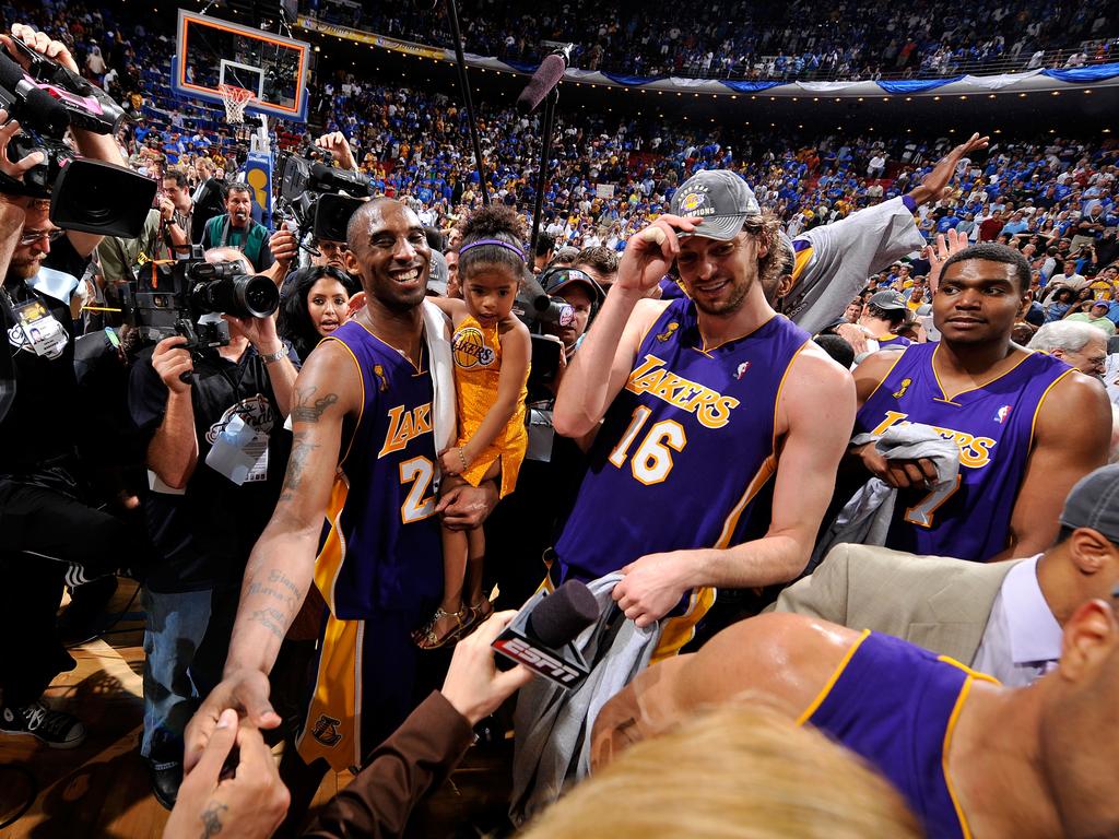 Pau Gasol's jersey retirement ceremony at halftime of the Lakers-Grizz