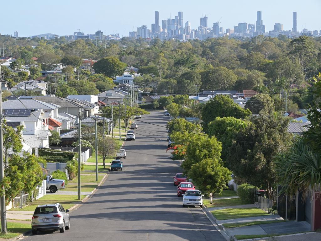 Opponents of negative gearing and capital gains tax discounts say the warnings from property groups are inflated.