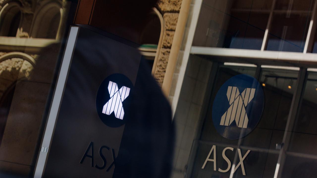 ASX flat after US tech stocks smashed