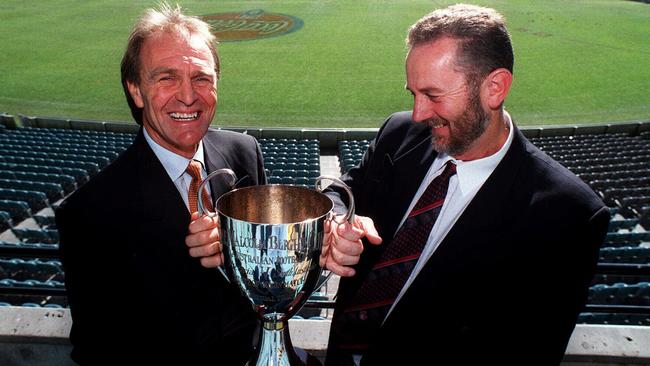 Walls with South Australian coach Graham Cornes ahead of the 1999 Origin contest.