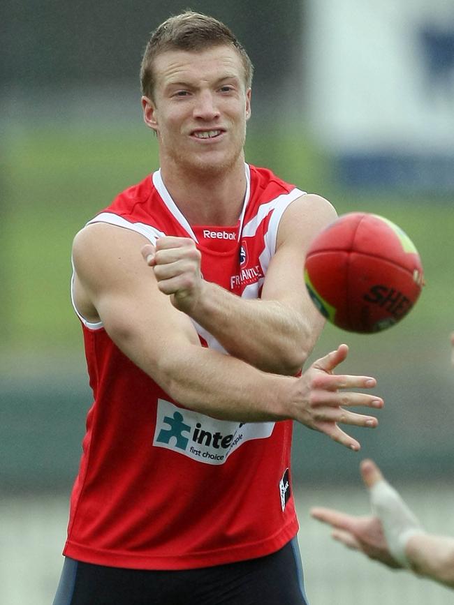 Rhys Palmer at Fremantle training in 2010.