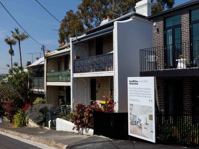 SYDNEY, AUSTRALIA - NewsWire Photos SEPTEMBER 14 2023. Generic housing & real estate house generics. Pic shows a new build house for sale in Balmain, beside traditional terraces. Picture: NCA NewsWire / Max Mason-Hubers