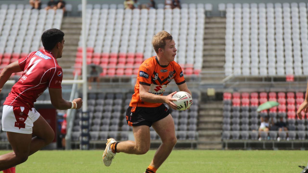 Max Blanch in action for Connell Cup under-17s playing for the Tigers.