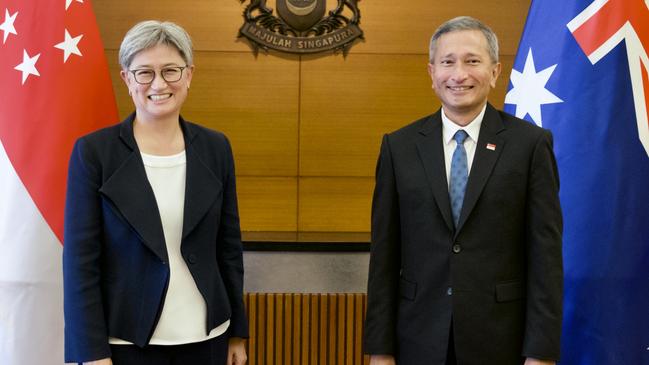 Penny Wong with Singapore Foreign Minister Vivian Balakrishnan. Picture: DFAT / Sarah Friend