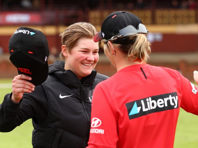 Paris Bowdler made her debut for the Melbourne Renegades. Picture: Graham Denholm