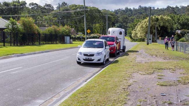 Worongary residents along Vince Hinde Dr near Pioneer Downs Park are calling on Gold Coast council to let patrons park on the verge or build a carpark. Picture: Jerad Williams