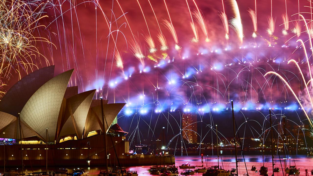 New Year’s Eve storm: Sydney counts down to midnight | news.com.au ...