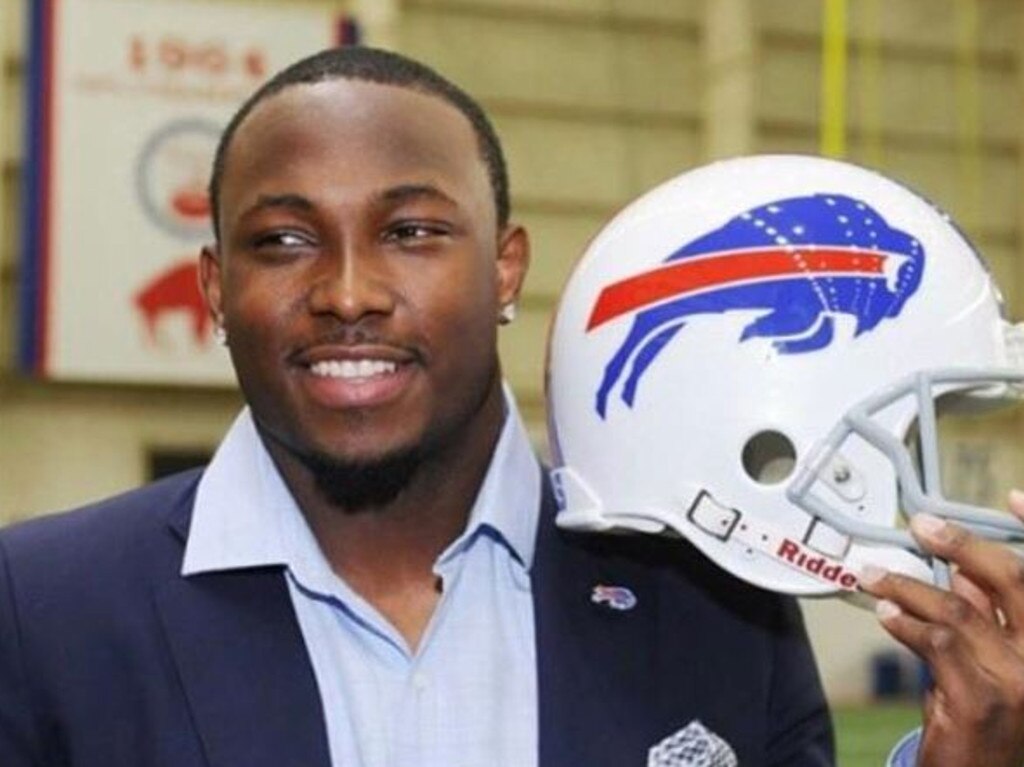 Philadelphia Eagles Ex LeSean McCoy Reveals Contract Loss Over 'Avengers'  Spoiler Goof - Sports Illustrated Philadelphia Eagles News, Analysis and  More