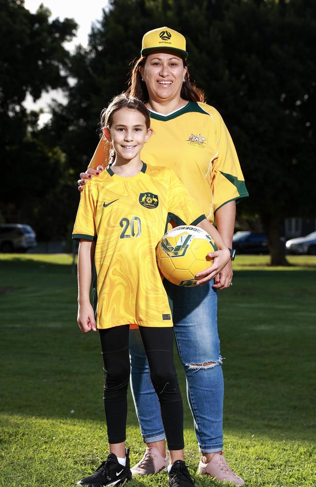 Anastasia and her mum Tracy Bucciarelli. Picture: Justin Lloyd.