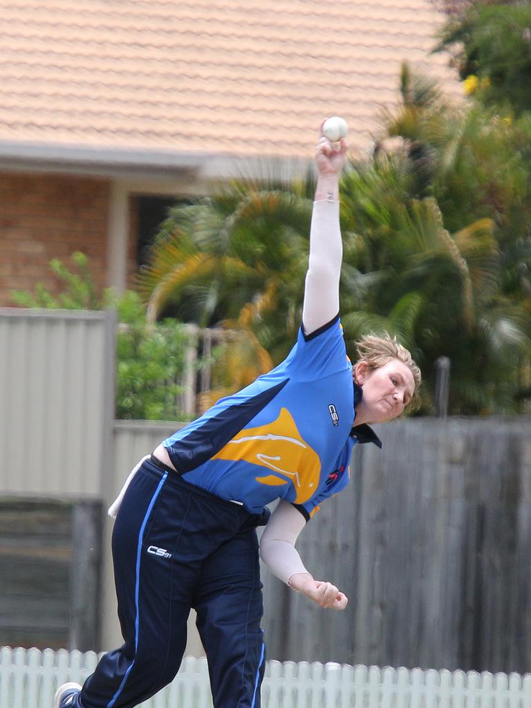 Katherine Raymont Shield women's cricket - Gold Coast Dolphins vs Wynnum-Manly/Redlands at Bill Pippen Oval, Robina. Dolphins Bowler Samm Jo Johnson. Pic Mike Batterham