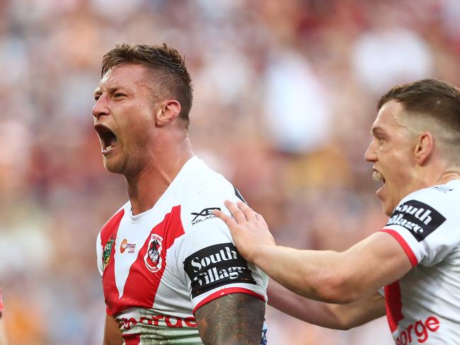 BRISBANE, AUSTRALIA - SEPTEMBER 09:  Tariq Sims of the Dragons celebrates a try during the NRL Elimination Final match between the Brisbane Broncos and the St George Illawarra Dragons at Suncorp Stadium on September 9, 2018 in Brisbane, Australia.  (Photo by Chris Hyde/Getty Images)